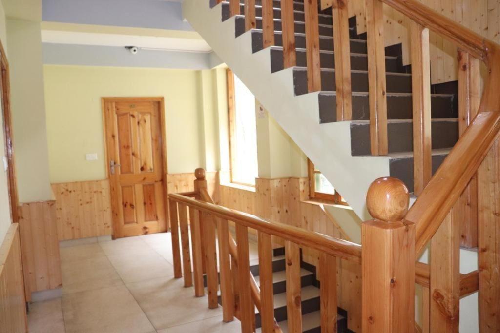 The Rohtang Chalet Hotel Manali  Ngoại thất bức ảnh