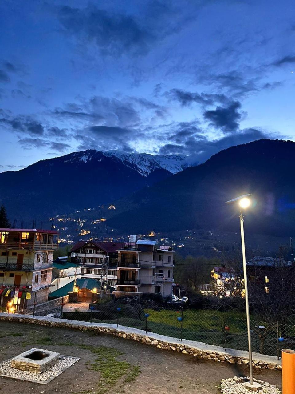 The Rohtang Chalet Hotel Manali  Ngoại thất bức ảnh